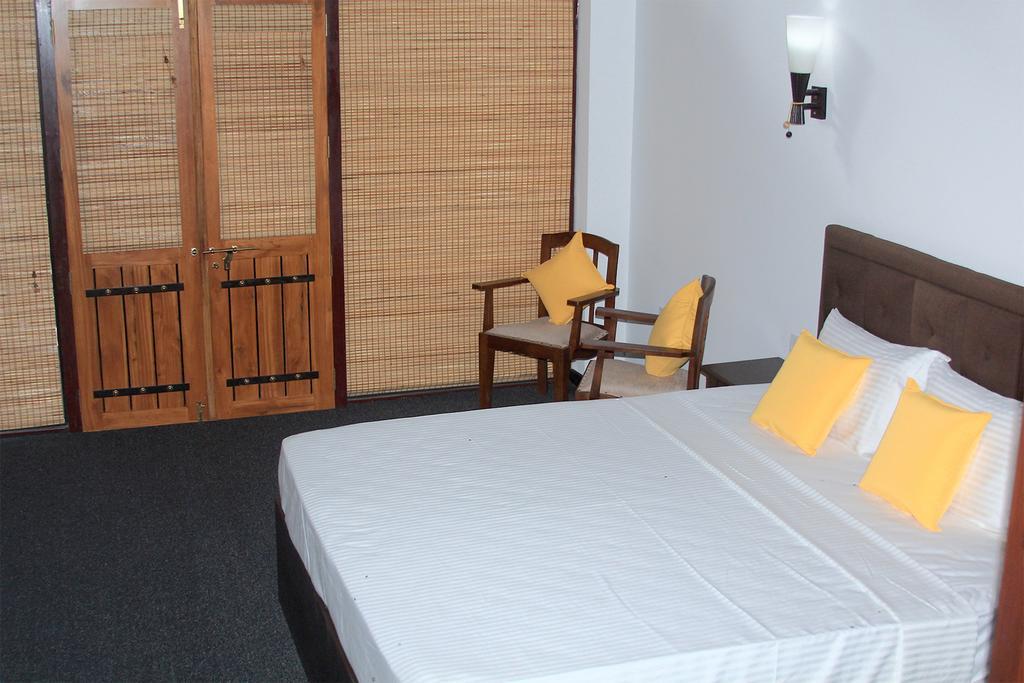 Elegant Hamlets Home Stay Chilaw Ngoại thất bức ảnh